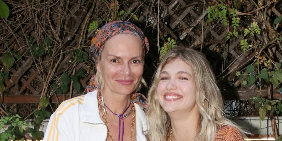 Έλενα Χριστοπούλου και Κλέλια Ανδριολάτου.