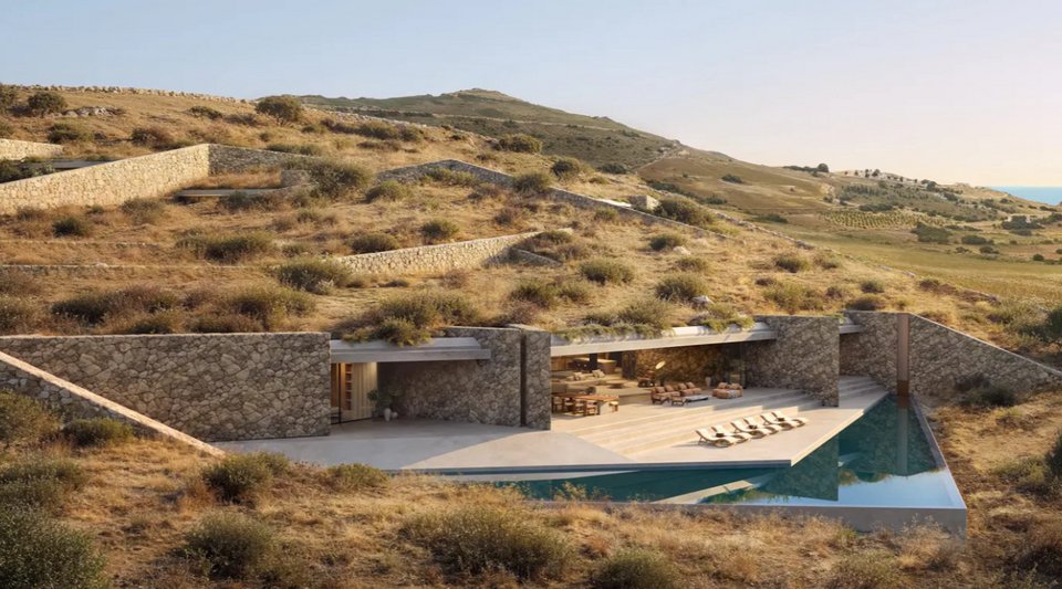 Υπόσκαφη κατοικία στην Αντίπαρο