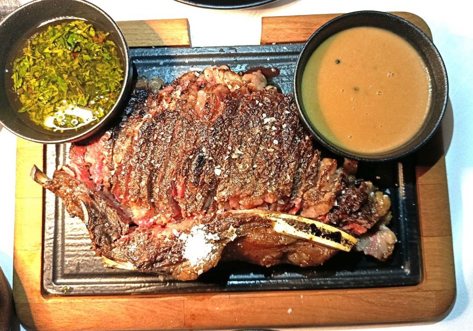 Brutus στα καλύτερα steakhouse του κόσμου