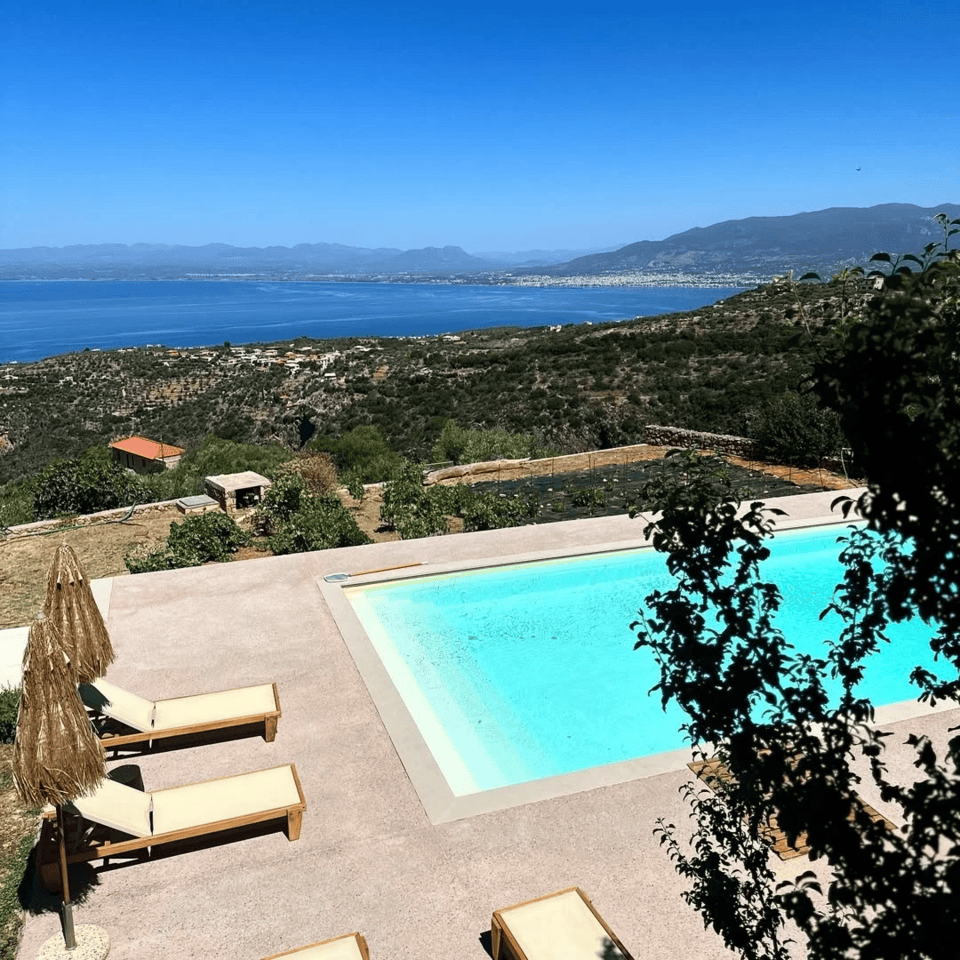 Ο ξενώνας στη Μάνη