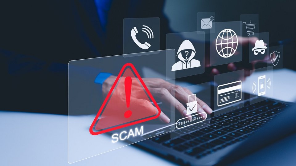 Μια νέα γενιά ψηφιακών απατών, με χαρακτηριστικά που παραπέμπουν σε... κινηματογραφική παραγωγή τύπου Χόλιγουντ, εξαπλώνεται ταχύτατα στην Ινδία και προκαλεί αυξανόμενη ανησυχία στις διεθνείς αρχές, καθώς εκτιμάται ότι είναι θέμα χρόνου να επεκταθεί σε Ευρώπη και Ηνωμένες Πολιτείες / SHUTTERSTOCK