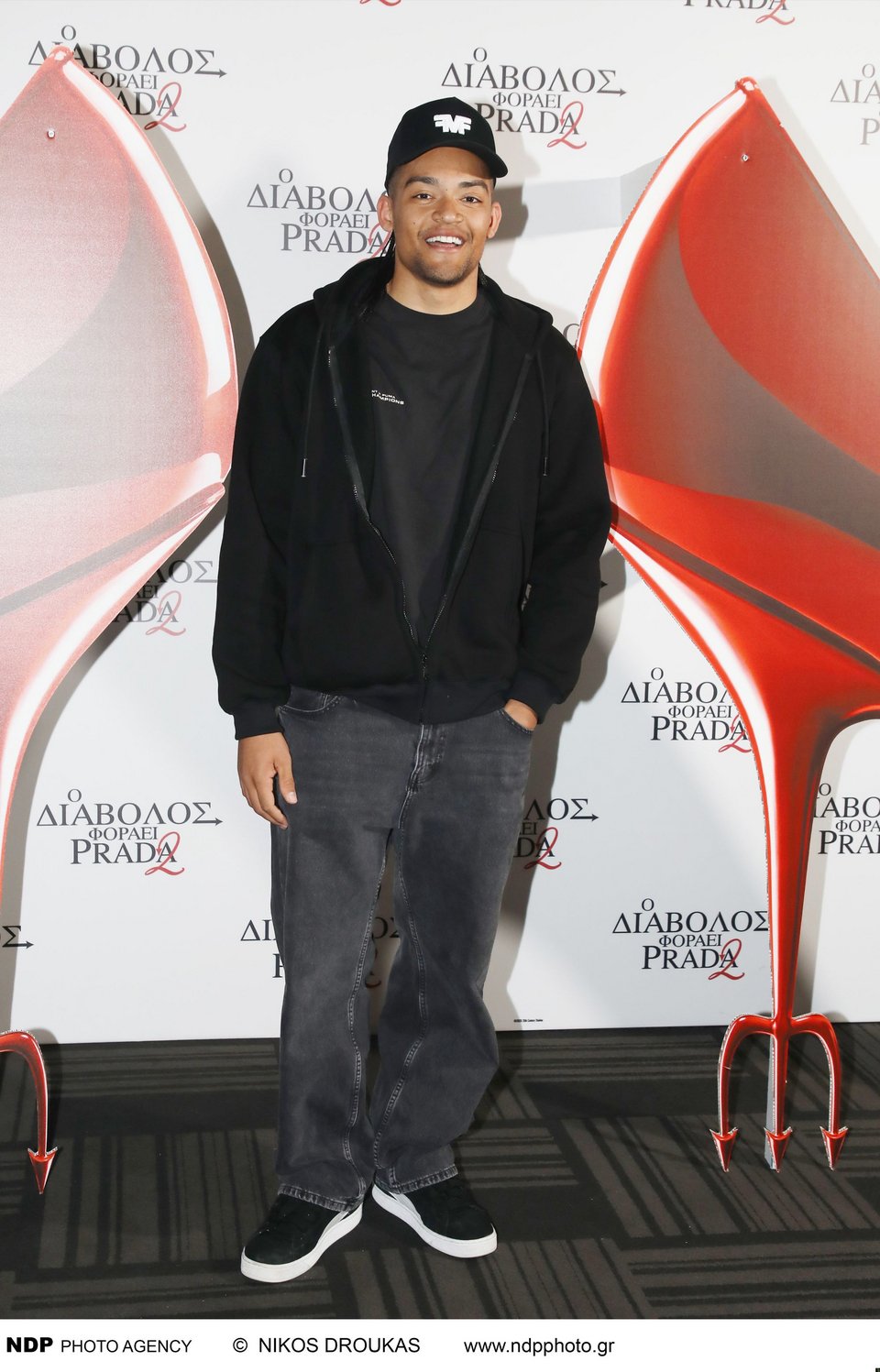 Ο Εμμανουήλ Καραλής στην πρεμιέρα του Ο Διάβολος Φοράει Prada 2 