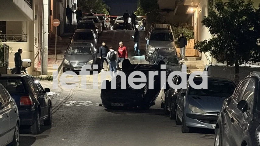 Καταδρομική επίθεση στο σπίτι του Ισίδωρου Ντογιάκου στον Βύρωνα: Αναποδογύρισαν αυτοκίνητο και πέταξαν μπογιές