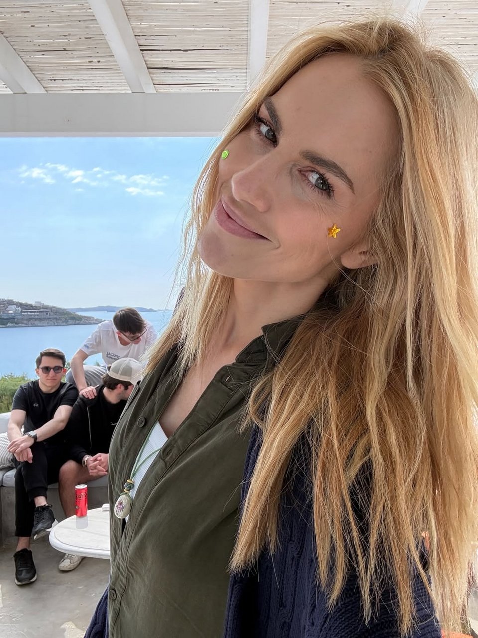 Η Ντορέττα Παπαδημητρίου βρέθηκε στη Μύκονο με τους γιους της / Φωτογραφία: Instagram