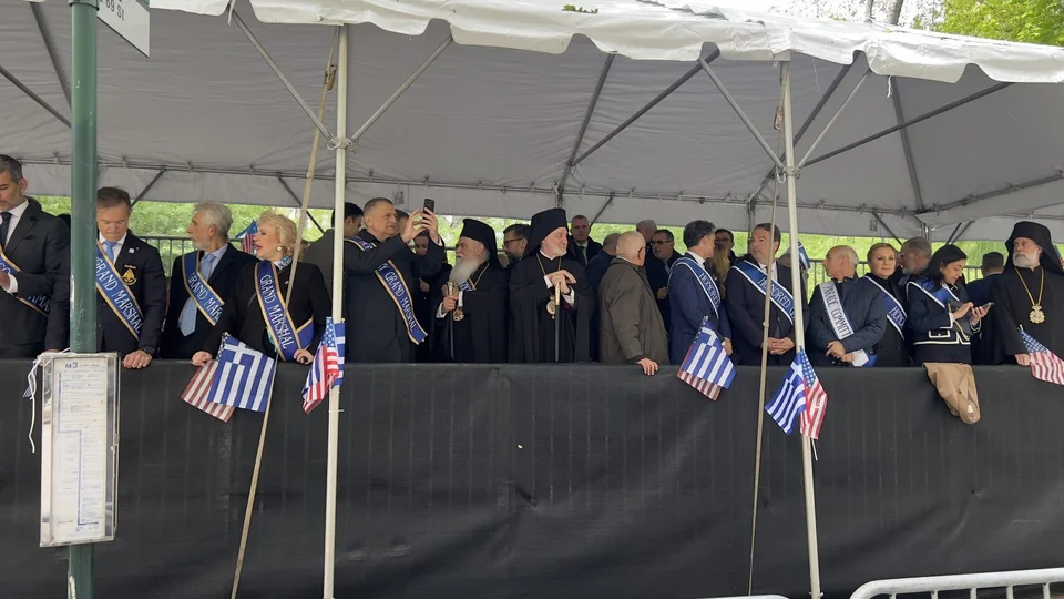 Αρχιεπίσκοπος Ελπιδοφόρος στους επισήμους