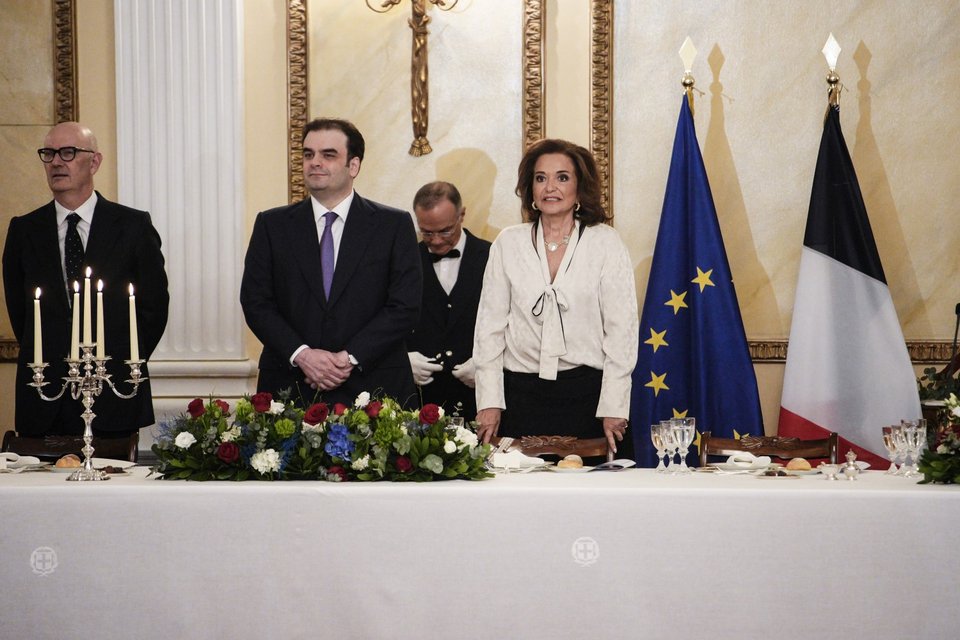 Κυριάκος Πιερρακάκης, Ντόρα Μπακογιάννη