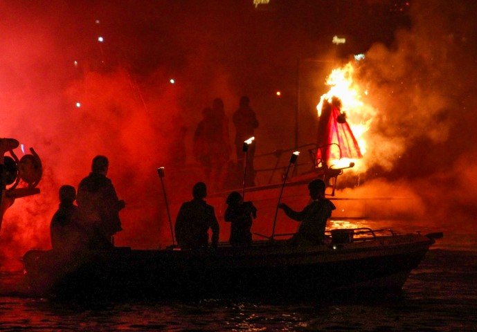 Καίγοντας τον Ιούδα στην Ερμιόνη / Φωτογραφία: Intime