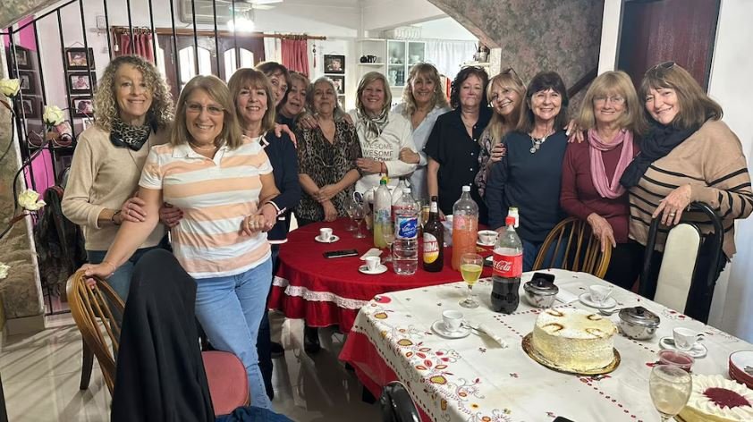  «Σαν αδερφές»: Οι γυναίκες που κρατούν ζωντανή μια φιλία 60 χρόνων / Φωτογραφία: infobae