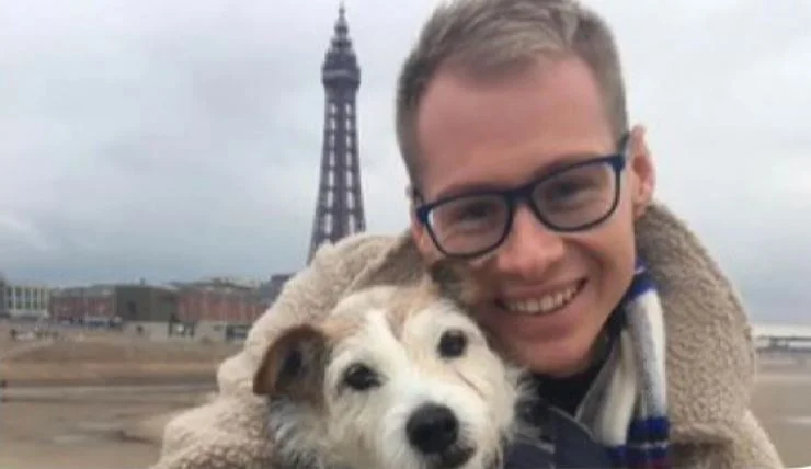 Ο σύντροφος του Βάρλεϊ, Τζον Μακ Γκόουαν-Φαζάκερλι, δήλωσε αθώος σε πέντε κατηγορίες 