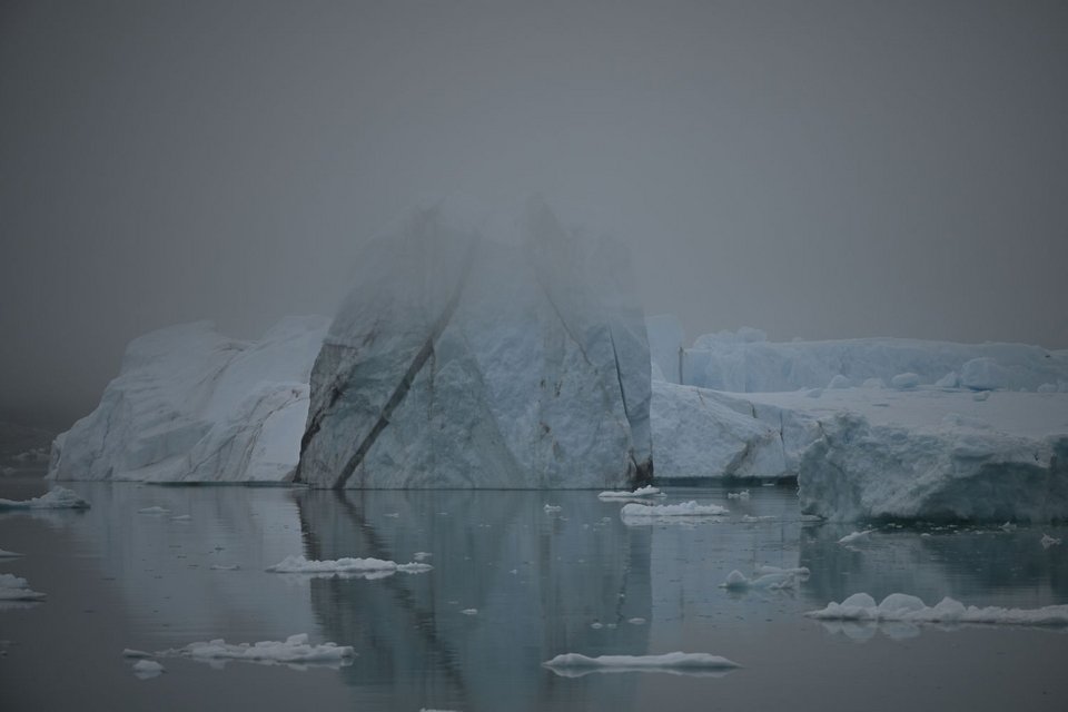 Η γκαλερί a.antonopoulou.art διοργανώνει μια έκθεση φωτογραφίας με θέμα τη Γροιλανδία, έναν τόπο σημαδεμένο από τις πρόσφατες γεωπολιτικές εξελίξεις.