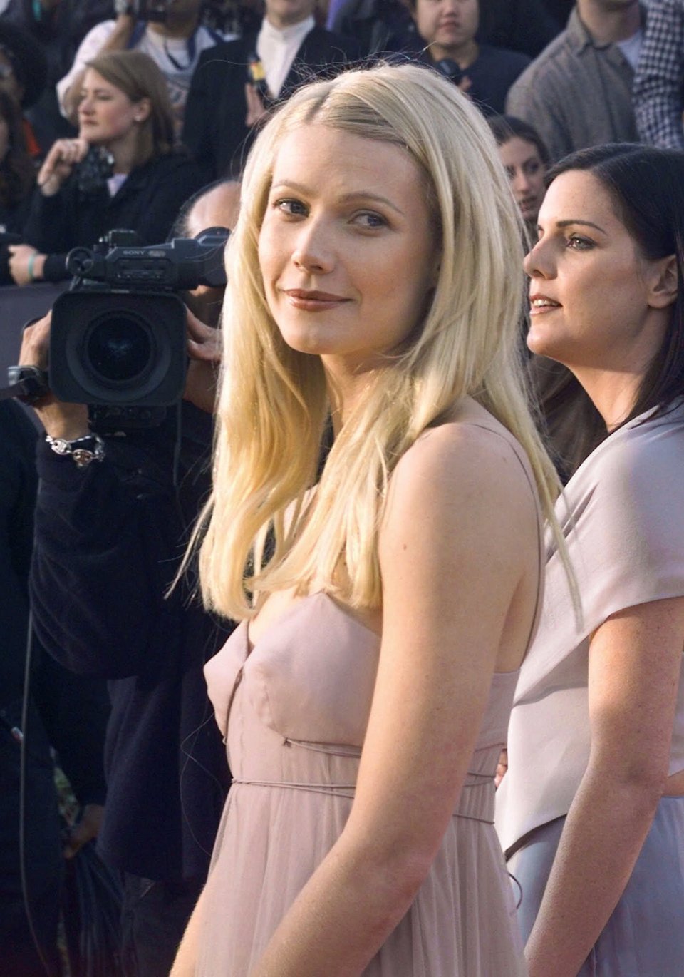 Η Γκουίνεθ Πάλτροου το 1999