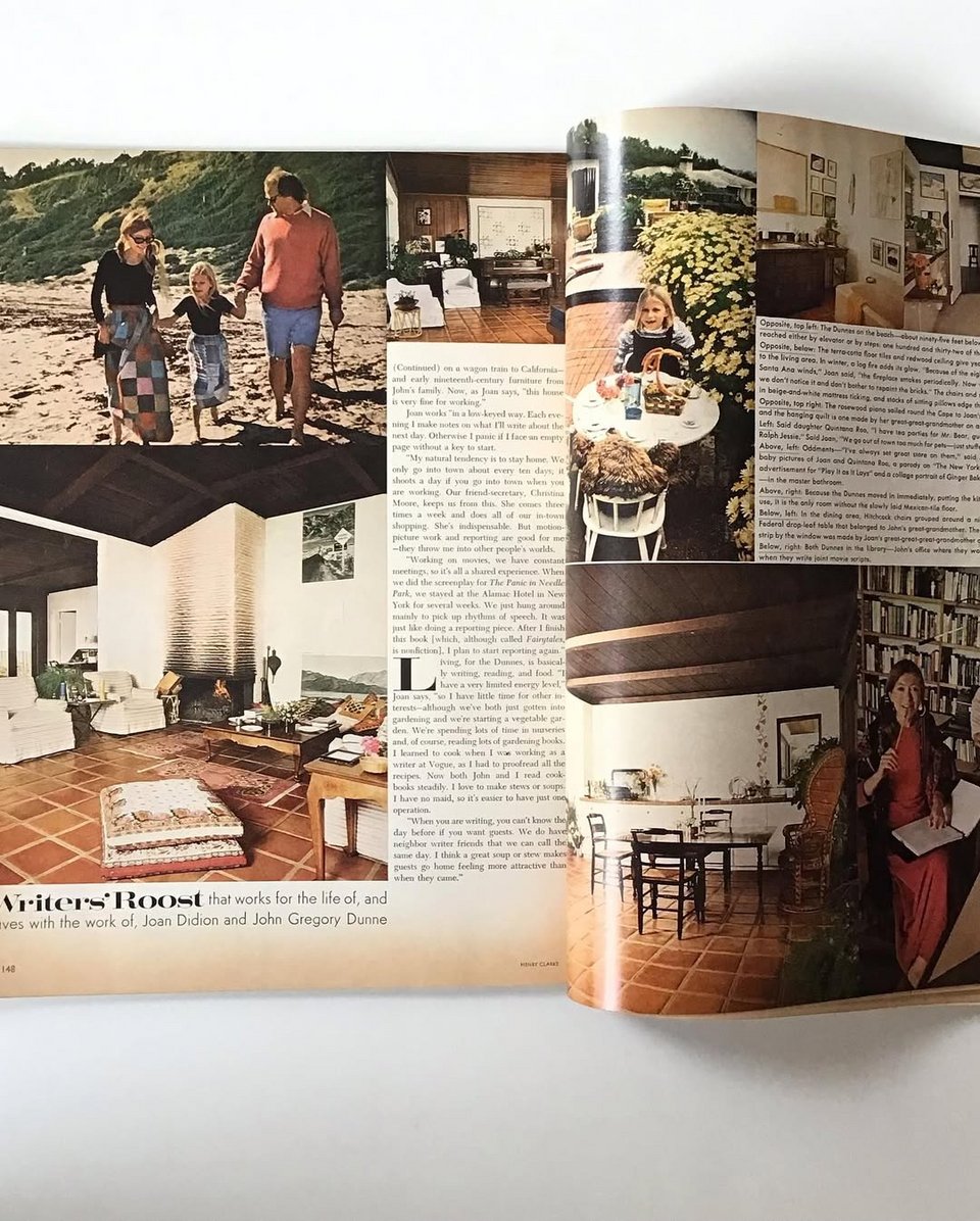 Αφιέρωμα της αμερικανικής έκδοσης του περιοδικού Vogue, στο τεύχος Οκτωβρίου του 1972, στo σπίτι της Joan Didion. 