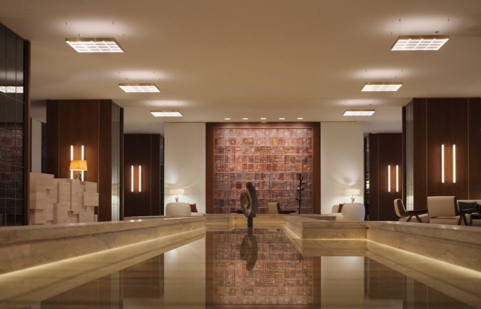 Αποψη από το κεντρικό λόμπι κοντά στο χώρο όπου θα ανοίξουν τα εμπορικά καταστήματα / Φωτογραφία: Conrad Athens The Ilisian
