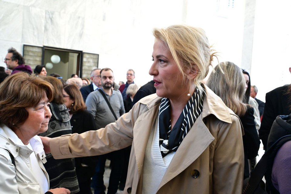 Ρενα Δούρου