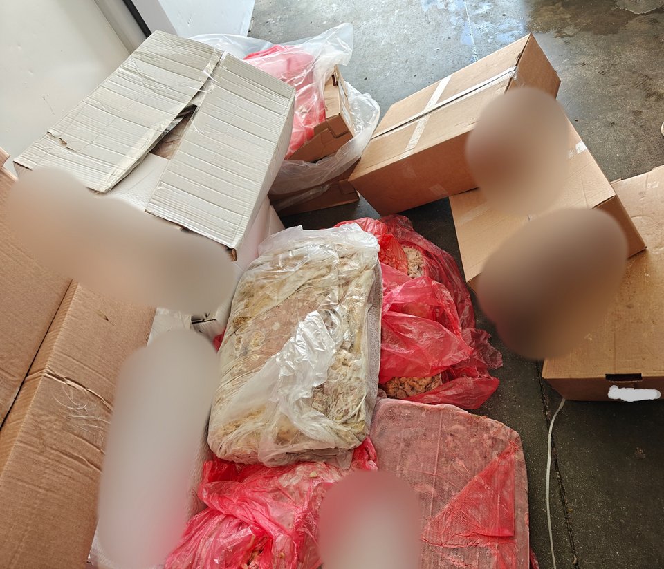 Κατασχέθηκαν 11 τόνοι ακατάλληλων προϊόντων