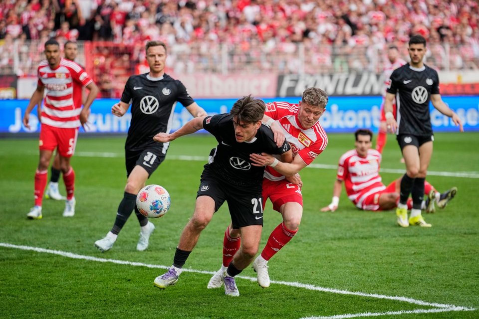 Γιόακιμ Μάλε της Βόλφσμπουργκ και Τιμ Σκάρκε της Γιούνιον / Φωτογραφία: AP / Ebrahim Noroozi