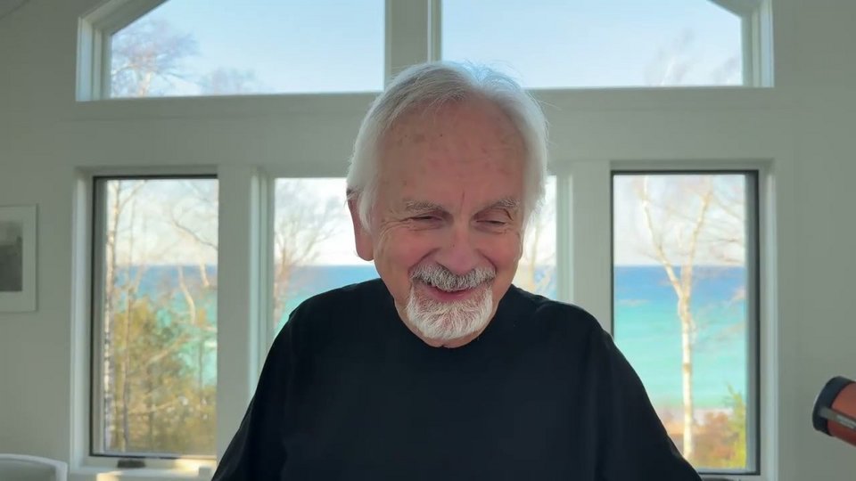 Ο Perry Samson, ομότιμος καθηγητής ατμοσφαιρικών επιστημών στο University of Michigan, βρέθηκε προ μερικών εβδομάδων αντιμέτωπος με έναν ανεμοστρόβιλο κατά τη διάρκεια ερευνητικής αποστολής στο Κάνσας / FACEBOOK