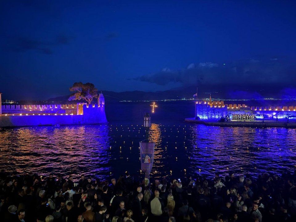 Μεγάλη Παρασκευή στο Ενετικό λιμάνι της Ναυπάκτου