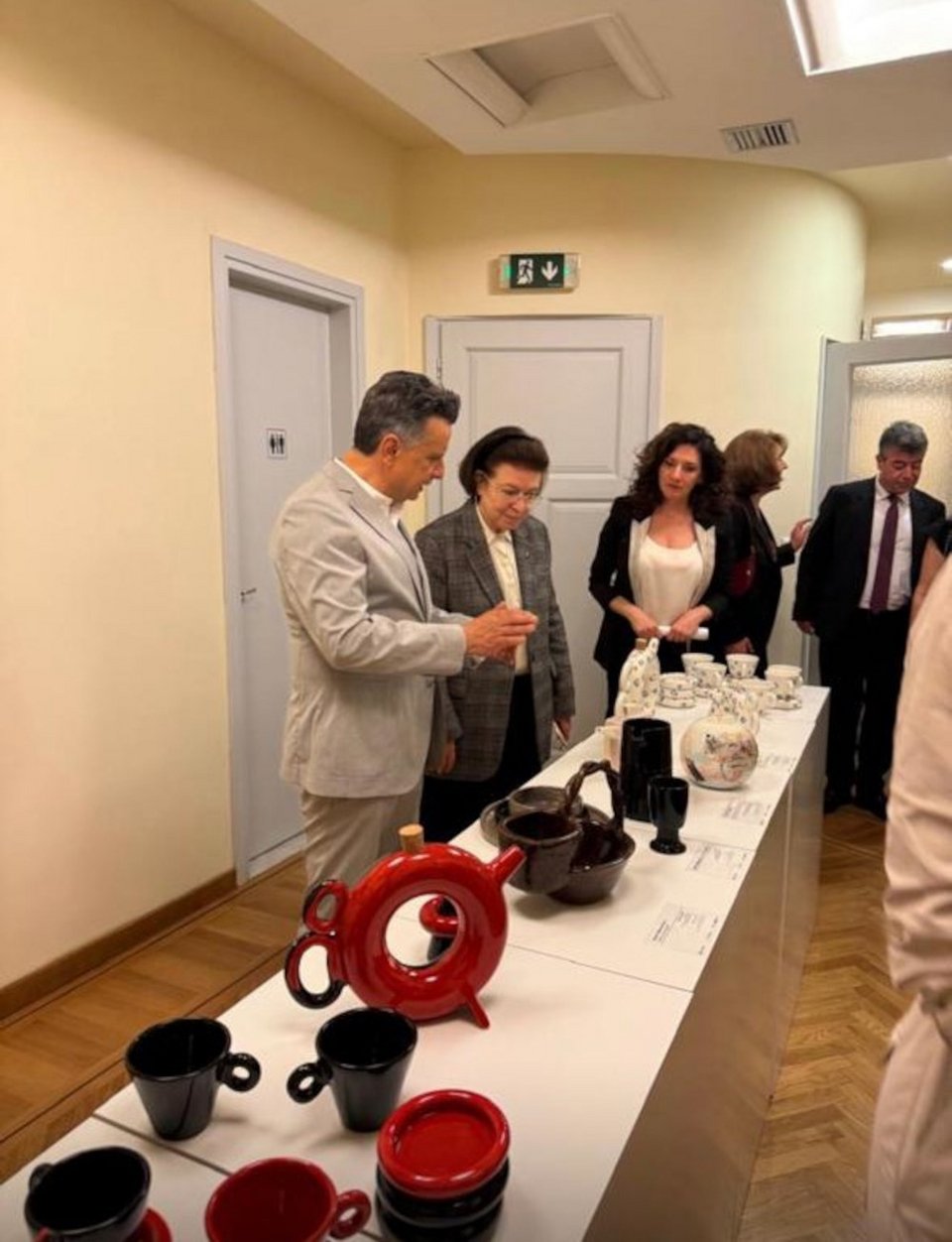 Η Υπουργός Πολιτισμού Λίνα Μενδώνη εγκαινίασε την Ομαδική Έκθεση Αποφοίτων από τις Εκπαιδευτικές Δομές Χειροτεχνίας -  Ιωάννης Ζιώγας, Κατερίνα Τσέλου