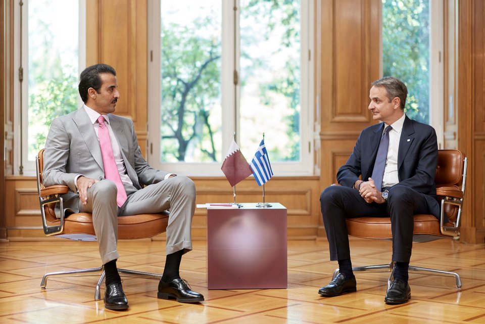 Ο Κυριάκος Μητσοτάκης με τον εμίρη του Κατάρ, σεΐχη Ταμίμ μπιν Χαμάντ αλ Θάνι