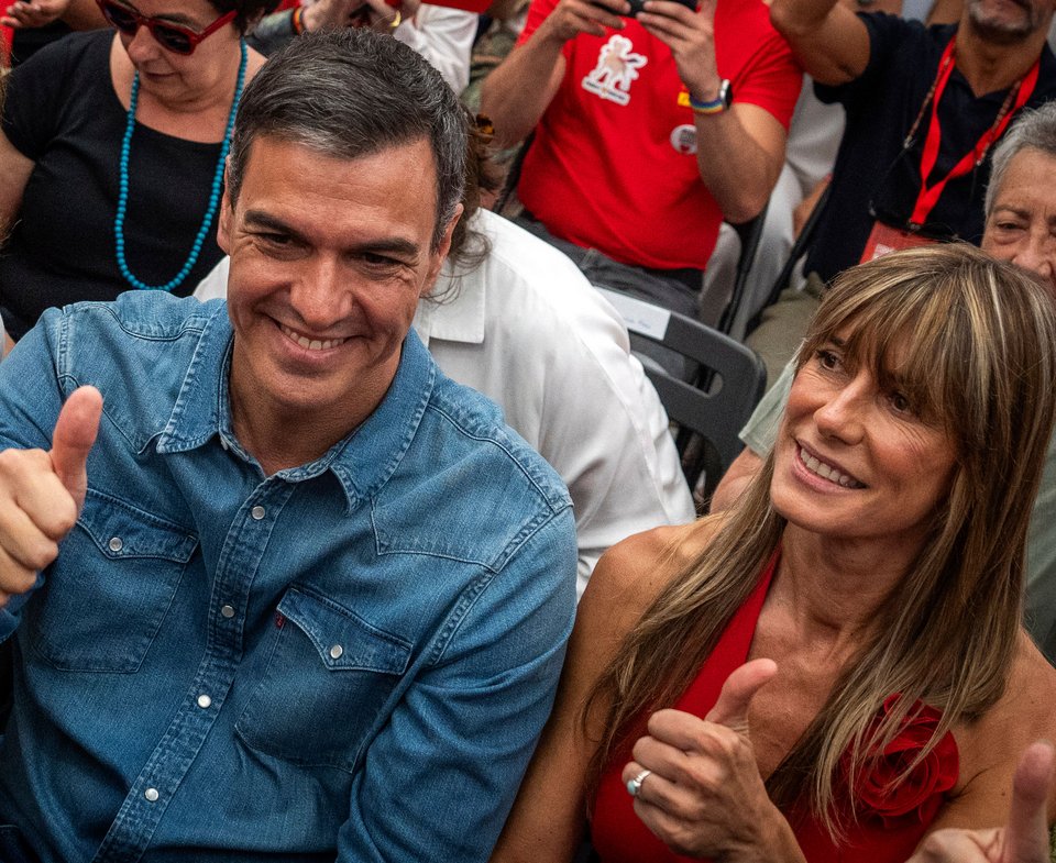 O Πέτρο Σάντσεθ με την σύζυβό του Μπεγκόνια Γκόμεθ