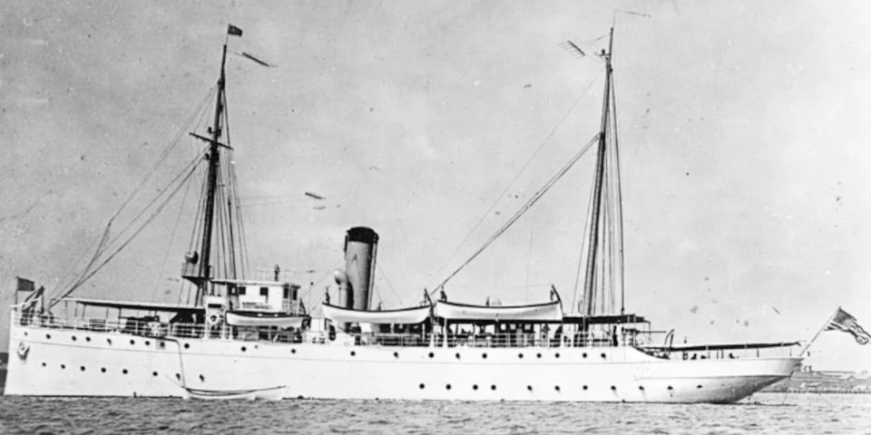 Το «US Coast Guard Cutter Tampa» 