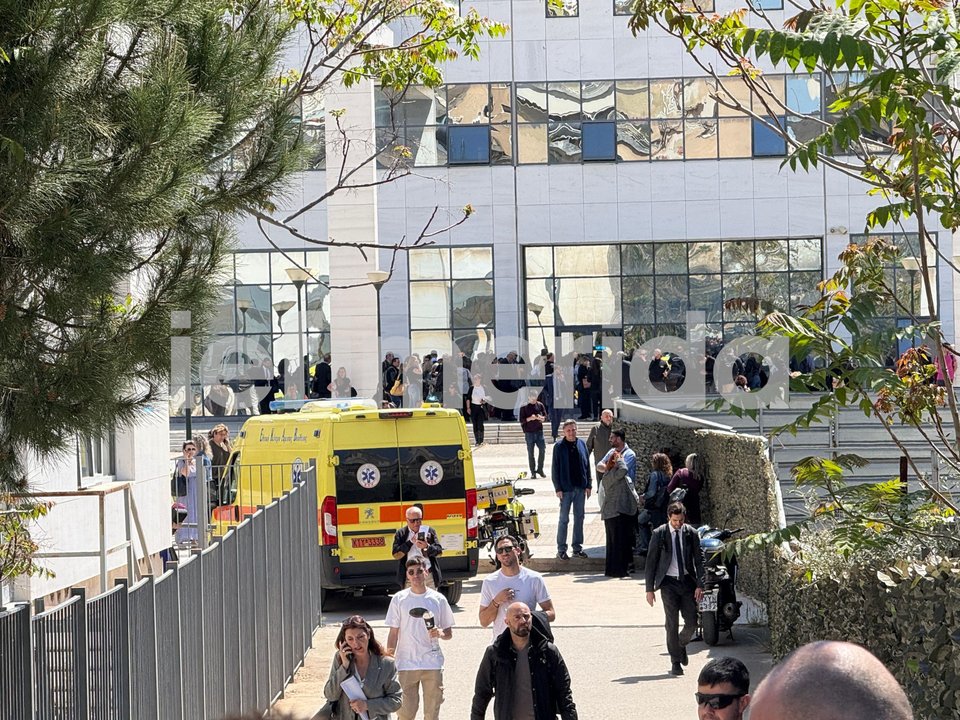 Πυροβολισμοί στη Λουκάρεως