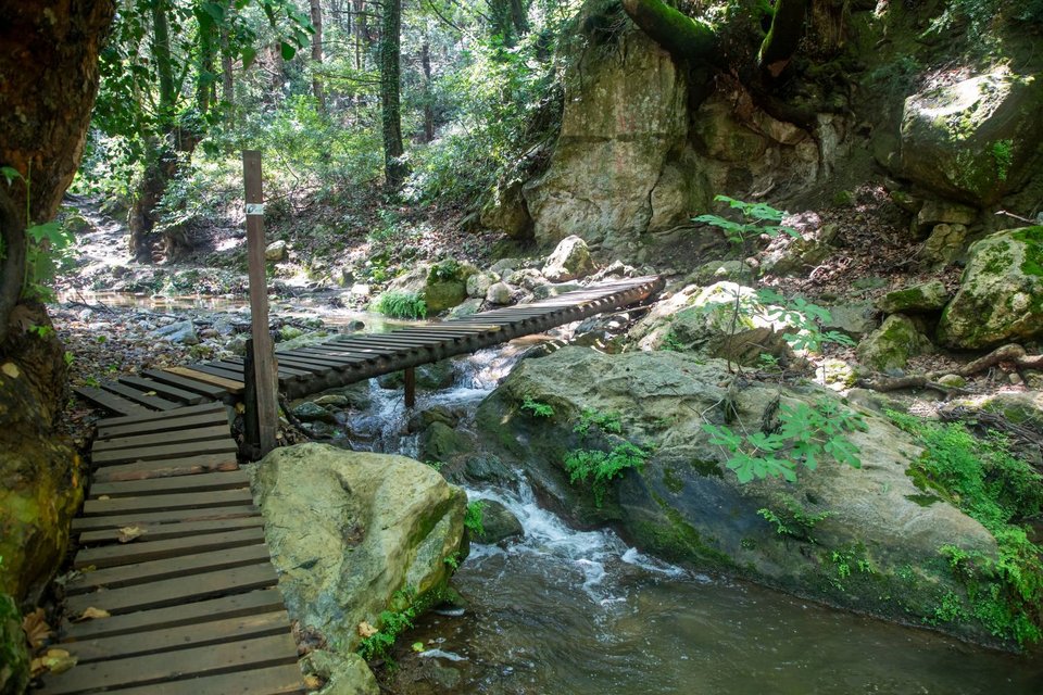 Oι καταρράκτες προσφέρουν μια διαφορετική αίσθηση εξερεύνησης και περιπέτειας στους επισκέπτες