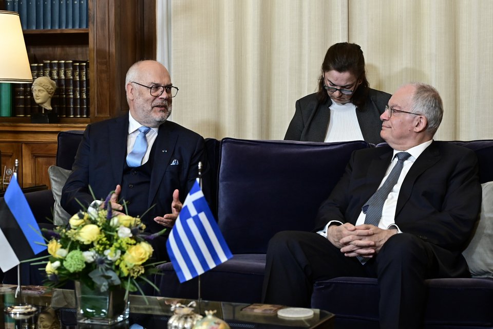 Συνάντηση του Κωνσταντίνου Τασούλα με τον Άλαρ Κάρις