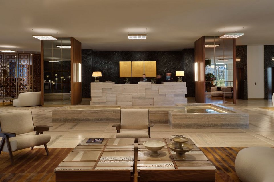 Στο lobby 