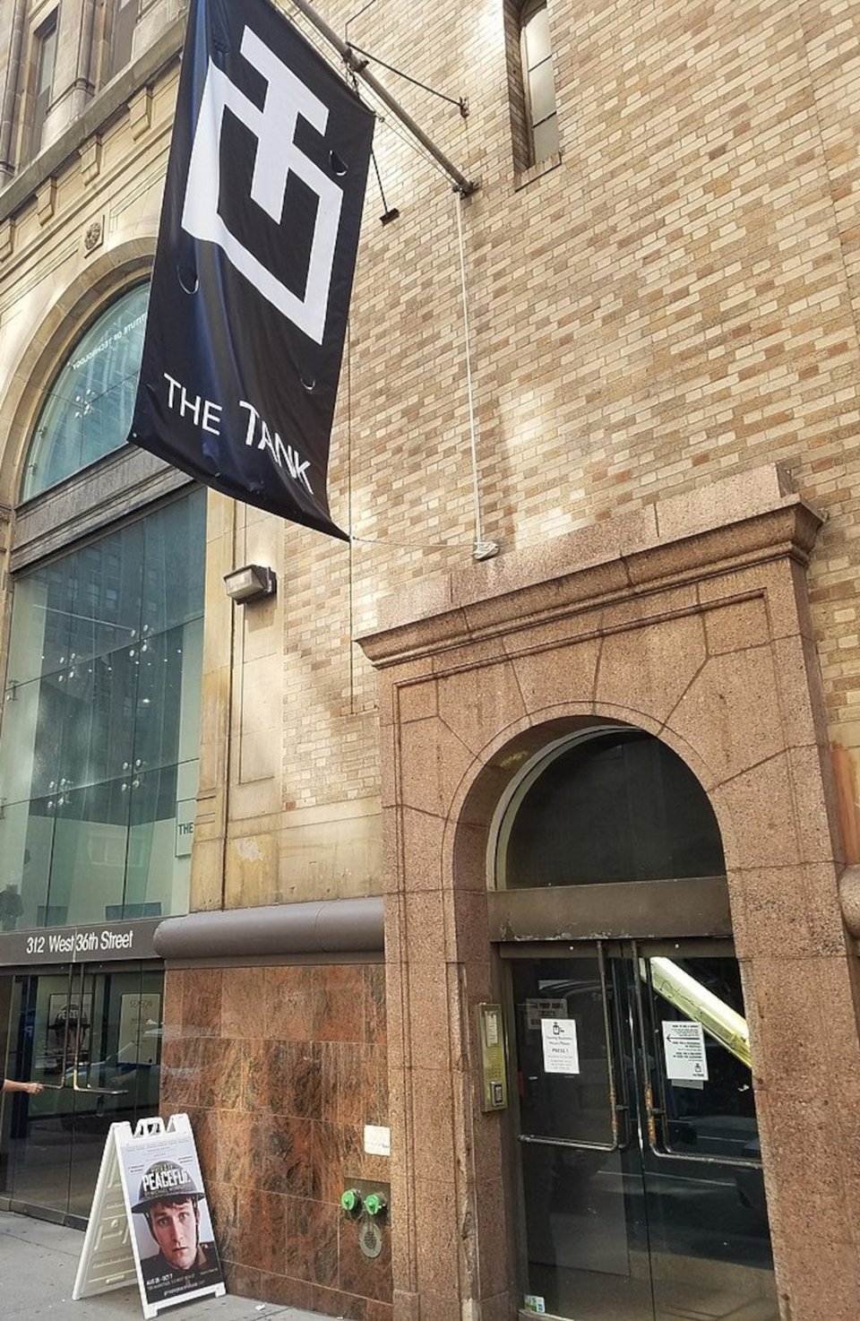 «Κόκκαλο» και «Genica» παρουσιάζονται τον Απρίλιο στο κορυφαίο off-off Broadway θέατρο του Μανχάταν THE TANK με τη διεθνή Ελληνίδα σκηνοθέτιδα Ιόλη Ανδρεάδη