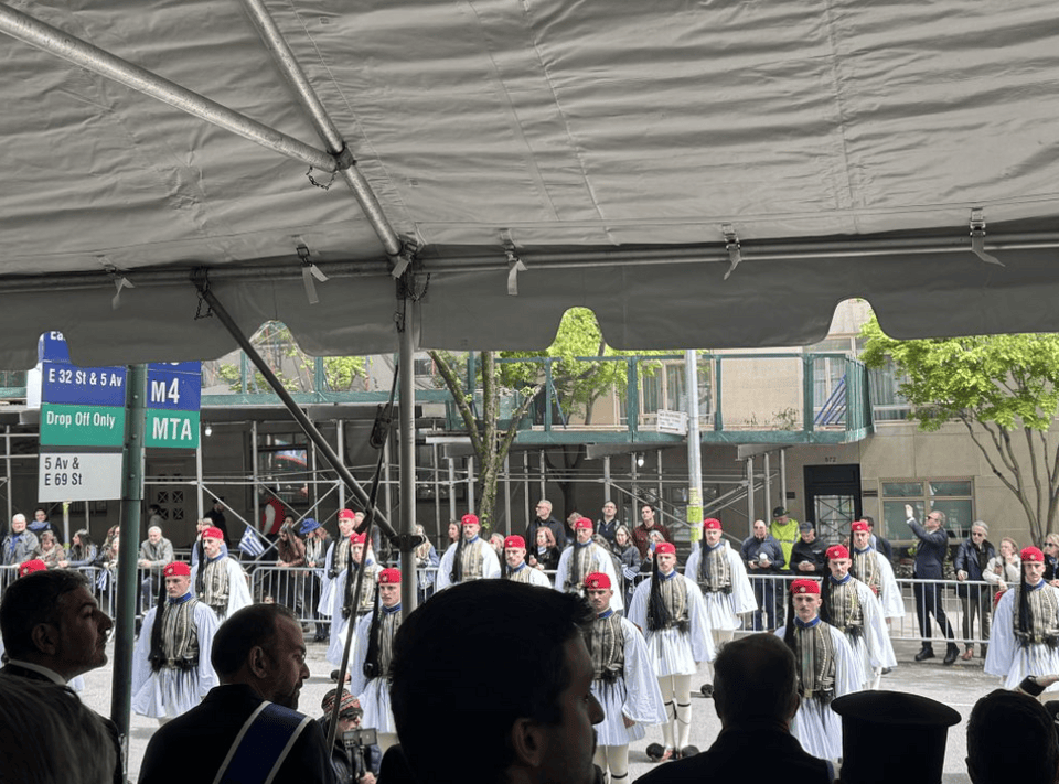 Ιδιαίτερη συγκίνηση προκάλεσε η παρουσία των Ευζώνων της Προεδρικής Φρουράς