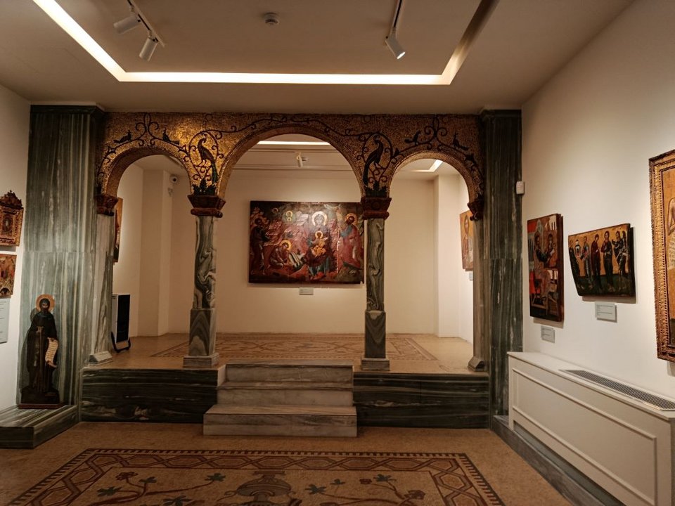 Επισκεφτηκαμε το Μέγαρο Τσίλλερ Λοβέρδου