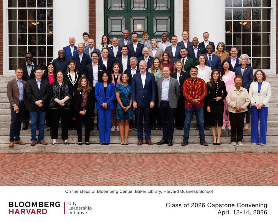 Ο Χάρης Δούκας έχει ολοκληρώσει έναν απαιτητικό κύκλο εκπαίδευσης και αξιολόγησης στο πλαίσιο του προγράμματος Bloomberg Harvard City Leadership Initiative