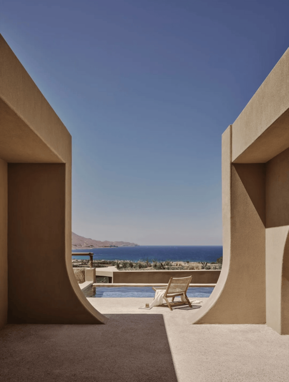 Το ξενοδοχείο Tella Thera στην Κίσσαμο στο εξώφυλλο του νέου τεύχους του Condé Nast Traveler