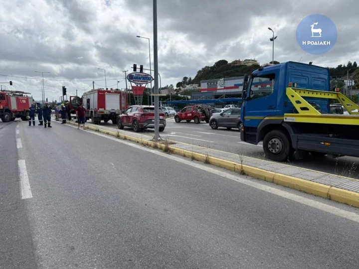 Η σφοδρή σύγκρουση οχημάτων στη Ρόδο / Φωτογραφία Ροδιακή 