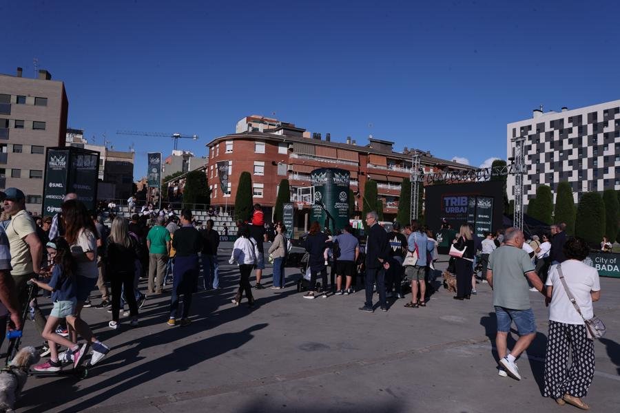 Τα Fan Zone εκτός γηπέδου /  INTIME  ΚΑΜΣΗΣ ΔΗΜΟΣΘΕΝΗΣ  