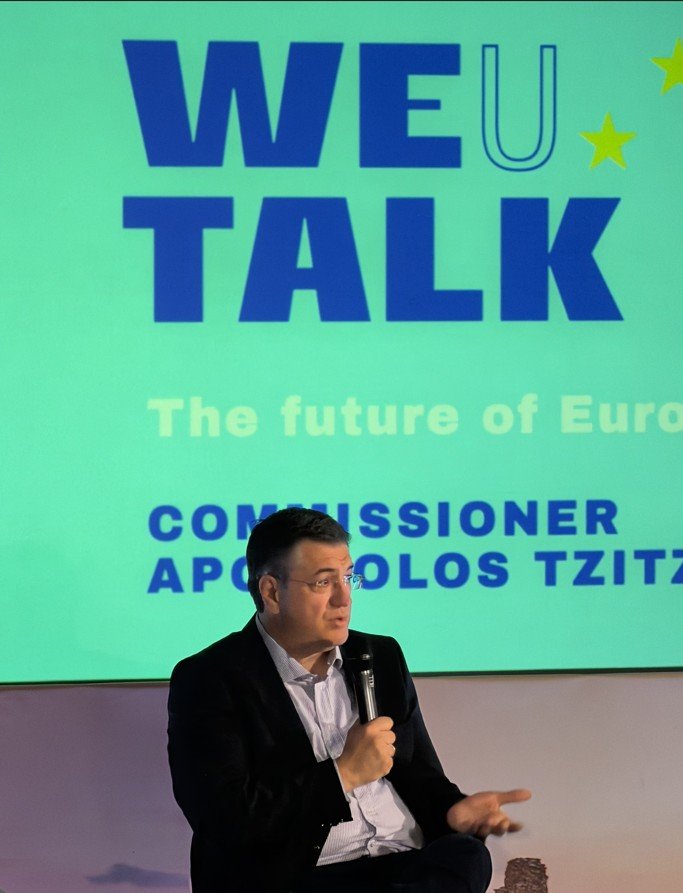 Ο Ευρωπαϊος Επίτροπος Απόστολος Τζιτζικώστας στην Αθήνα, ανοίγει το διάλογο με νέους από όλη την Ευρώπη για το μέλλον του ευρωπαϊκού τουρισμού / Φωτογραφία: Λητώ Μησιακούλη