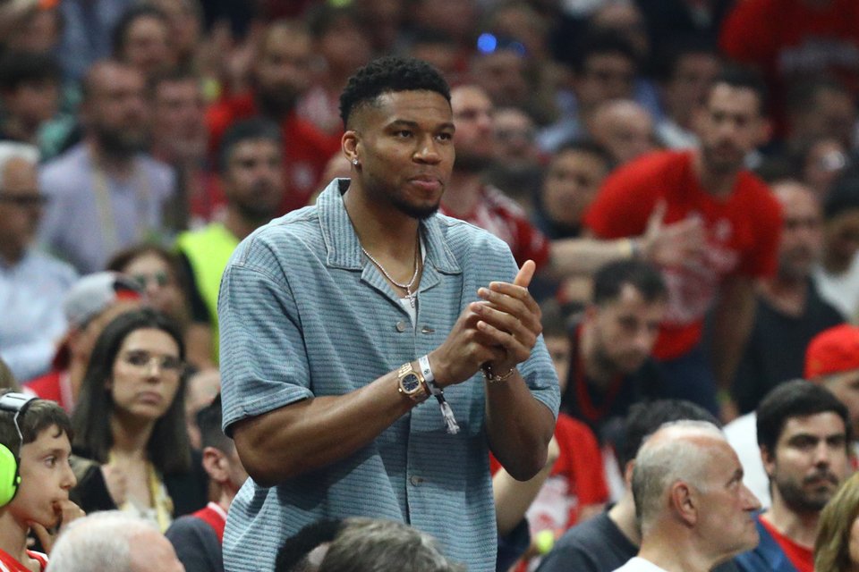 Ο Γιάννης Αντετοκούνμπο στο Telekom Center για τον τελικό της Euroleague / Eurokinissi 