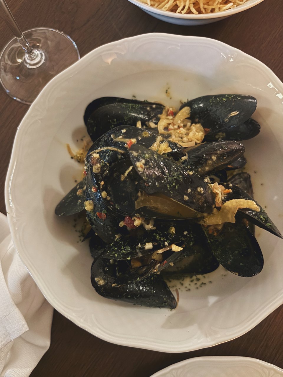 Μύδια με σάλτσα από φινόκιο, nduja και εσαλότ / Φωτογραφία: Μάνος Λειβαδάρος/iefimerida
