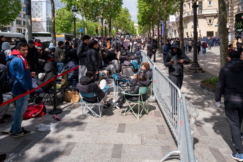 Παρίσι / Serge Tenani / Hans Lucas via Reuters Connect