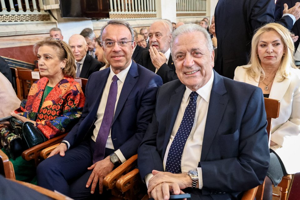 Χρήστος Σταϊκούρας, Δημήτρης Αβραμόπουλος
