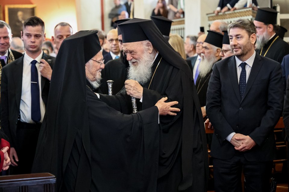 Ο Οικουμενικός Πατριάρχης Βαρθολομαίος με τον Αρχιεπίσκοπο Αθηνών και πάσης Ελλάδος Ιερώνυμο