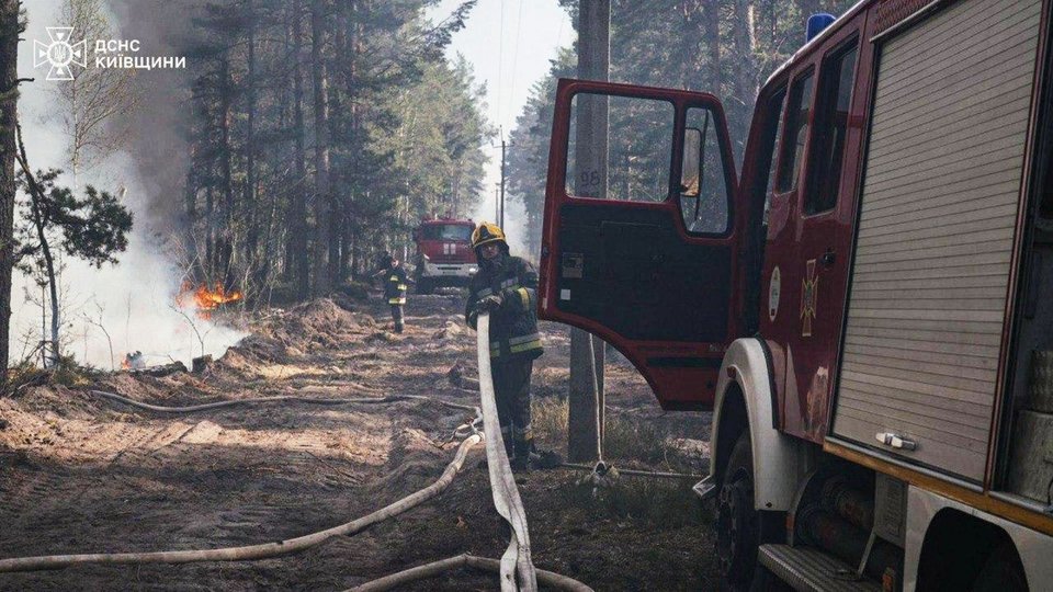 Μεγάλη δασική πυρκαγιά στην απαγορευμένη ζώνη του Τσερνόμπιλ μετά την πτώση drone