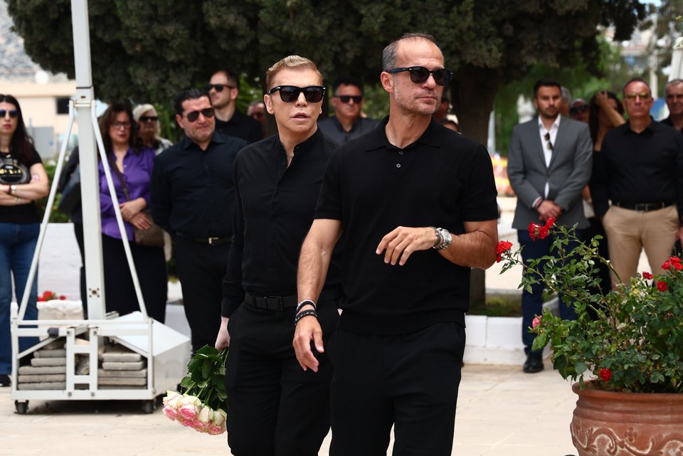 Τάκης Ζαχαράτος, Άγγελος Μπασινάς