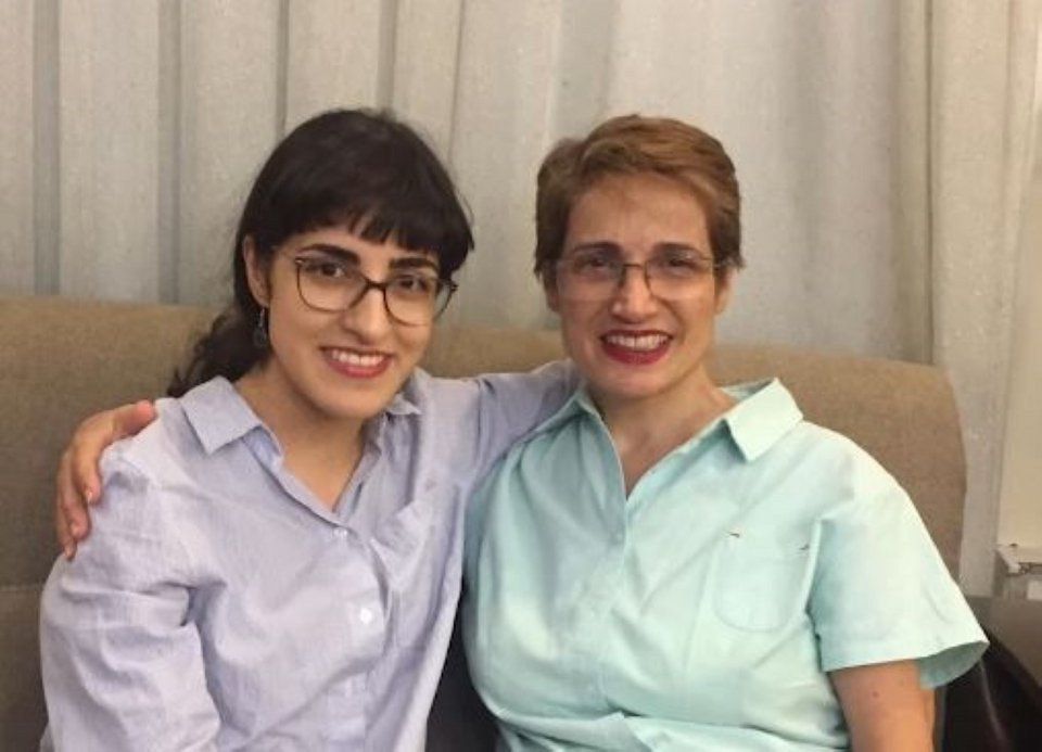Σοτουντέχ με την κόρη της / Φωτογραφία: instagram / Mehraveh Khadan 