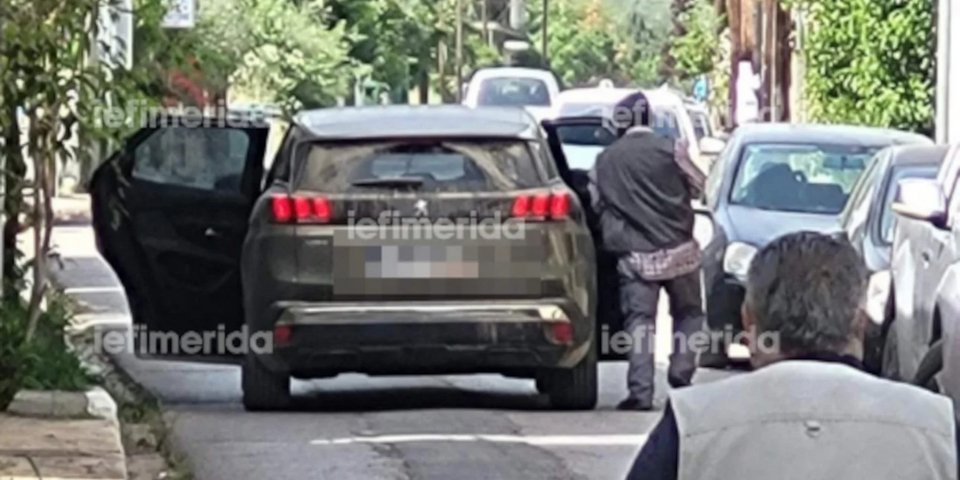  Ληστεία με καλάσνικοφ στην Κάτω Τιθορέα 
