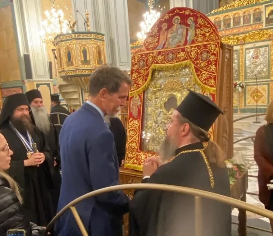  Ο Παύλος Ντε Γκρες προσκύνησε την Ιερά Εικόνα «Άξιον Εστί», στο Μεσολόγγι – Πηγή φωτογραφίας messolonghinews.gr