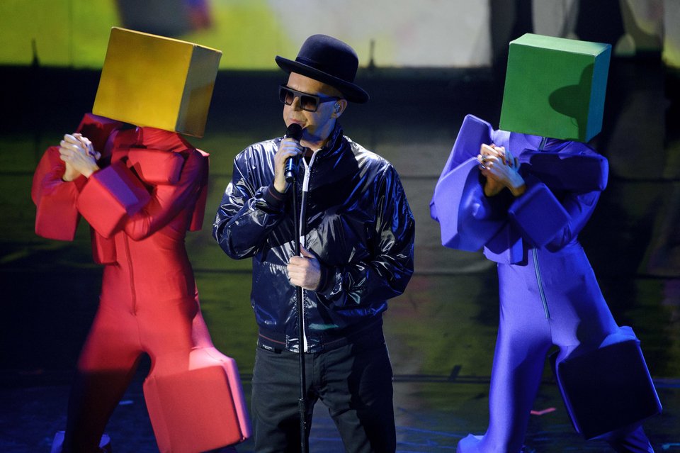 Οι pet shop boys έρχονται στις 27/06, ένα βρετανικό ντουέτο της ηλεκτρονικής ποπ μουσικής / apimages 