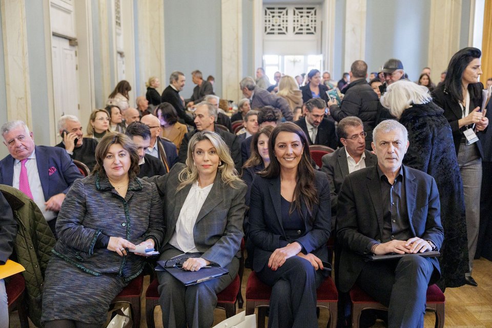 Αντζελα Βαρελά, Αννα Καραμανλή, Ανδριάννα Ζαρακέλη, Γιάννης Μώραλης από την ημερίδα με θέμα «﻿Ο Πειραιάς ως σύγχρονος τουριστικός προορισμός: Δεδομένα – Προκλήσεις – Ευκαιρίες﻿» / Φωτογραφία: Δήμος Πειραιά